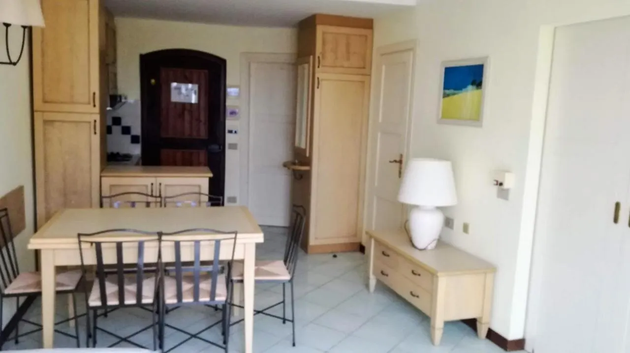 Bouganville Residence Isola Rossa  Prázdninový dům