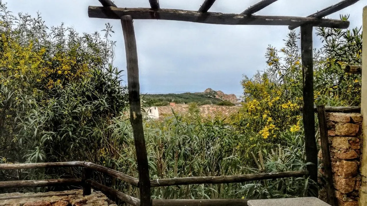 Bouganville Residence ايزولا روسا 0*,